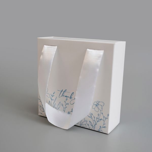 12х12х4 коробка-сумка белая "Thank you" цветочный принт №1 0033 фото