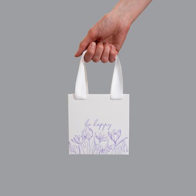 12х12х4 коробка-сумка белая "Be happy" цветочный принт №1 0034 фото